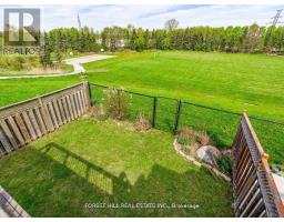 614 Mcbean Avenue N, Newmarket, ON L3X2L5 Photo 39