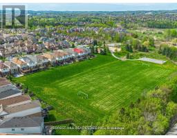 614 Mcbean Avenue N, Newmarket, ON L3X2L5 Photo 46