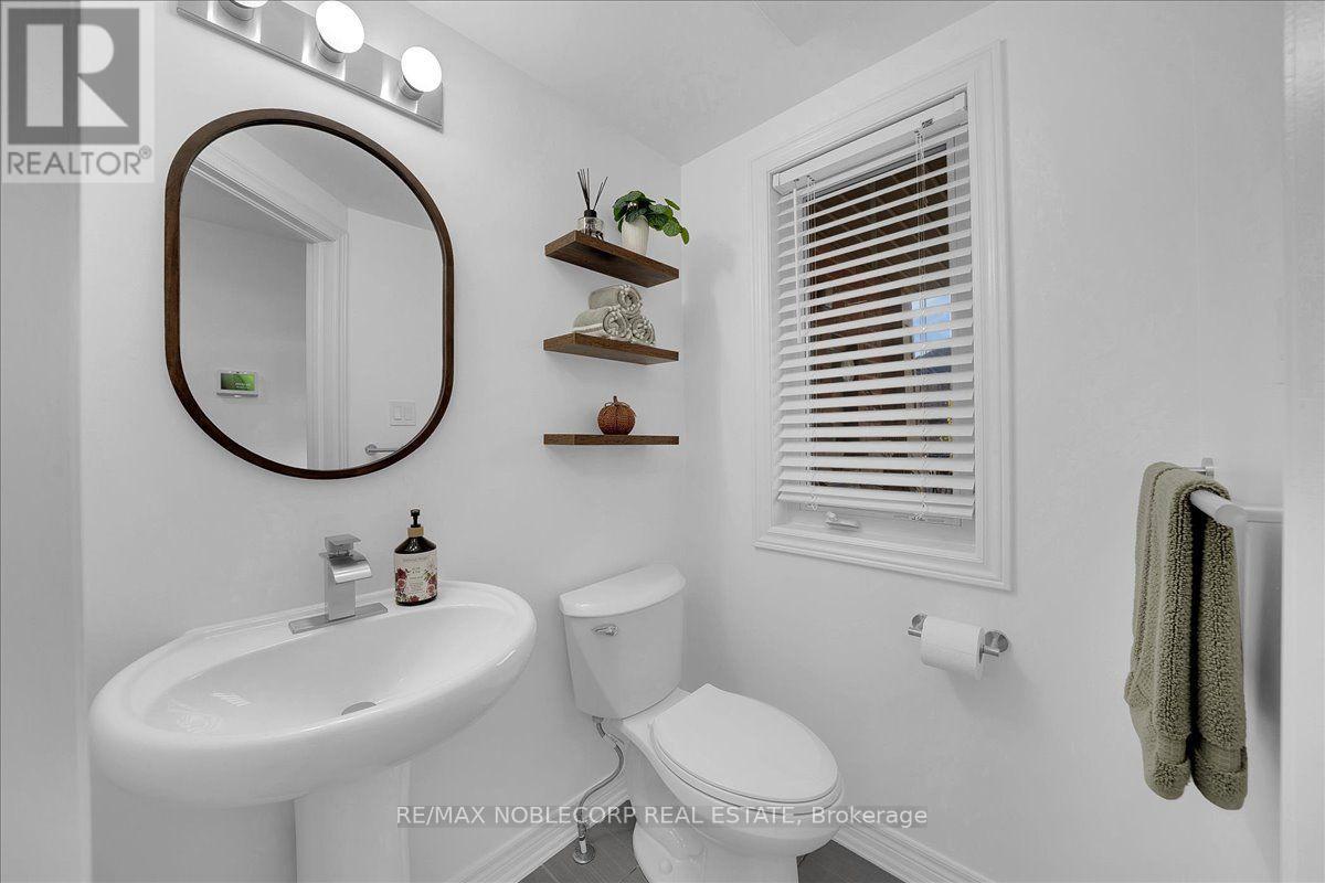 145 Hutchinson Drive, New Tecumseth photo 7