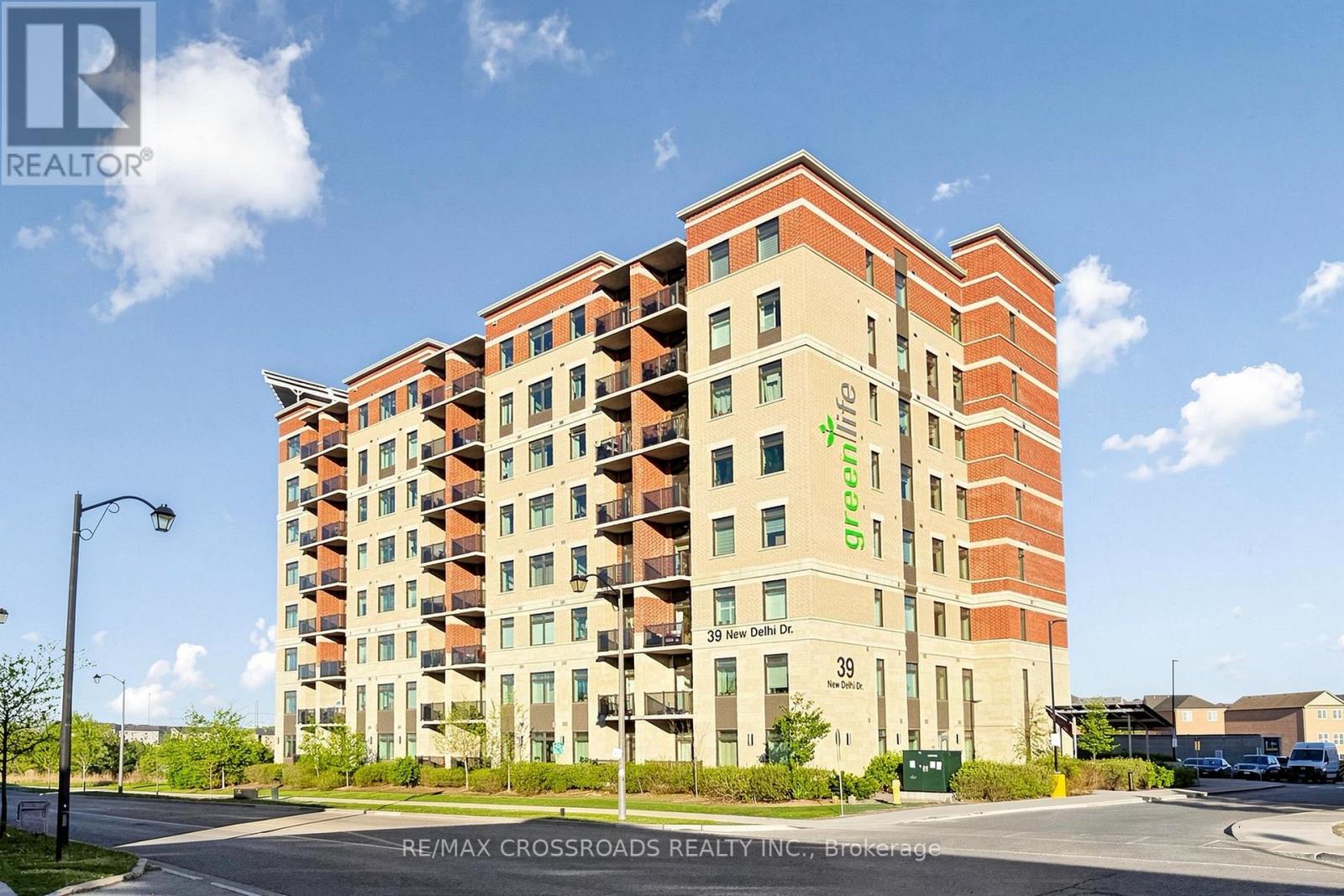 222 - 39 NEW DELHI DRIVE N