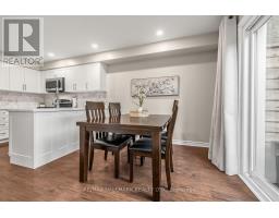 484 Bartholemew Drive, Newmarket, ON L3X2E5 Photo 11
