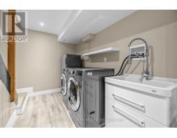 484 Bartholemew Drive, Newmarket, ON L3X2E5 Photo 25