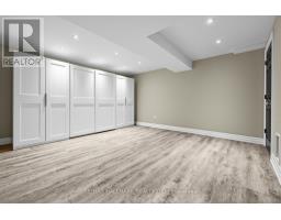 484 Bartholemew Drive, Newmarket, ON L3X2E5 Photo 28