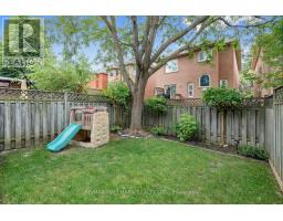 484 Bartholemew Drive, Newmarket, ON L3X2E5 Photo 33