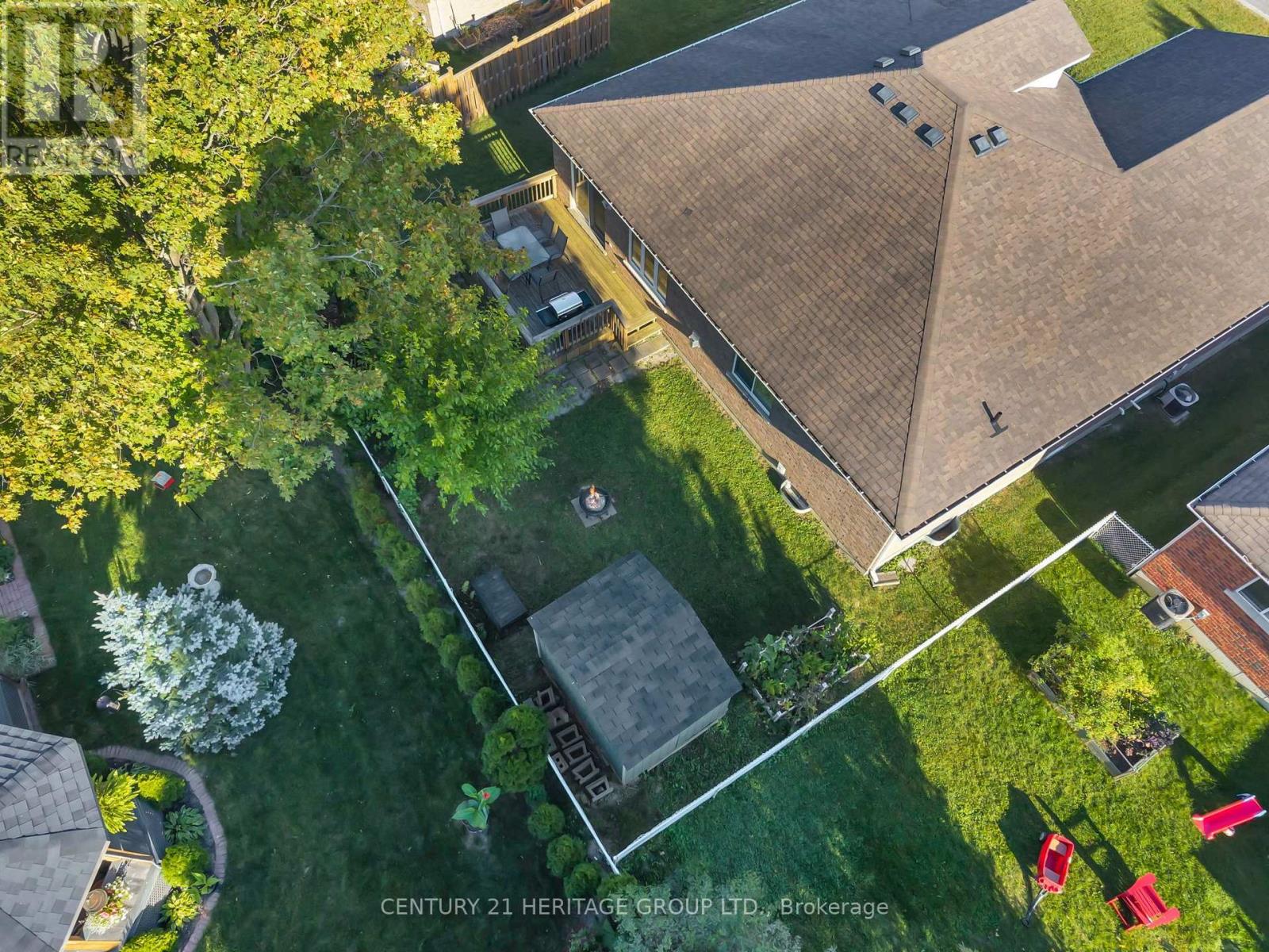 45 WHITFIELD CRESCENT - Image 39