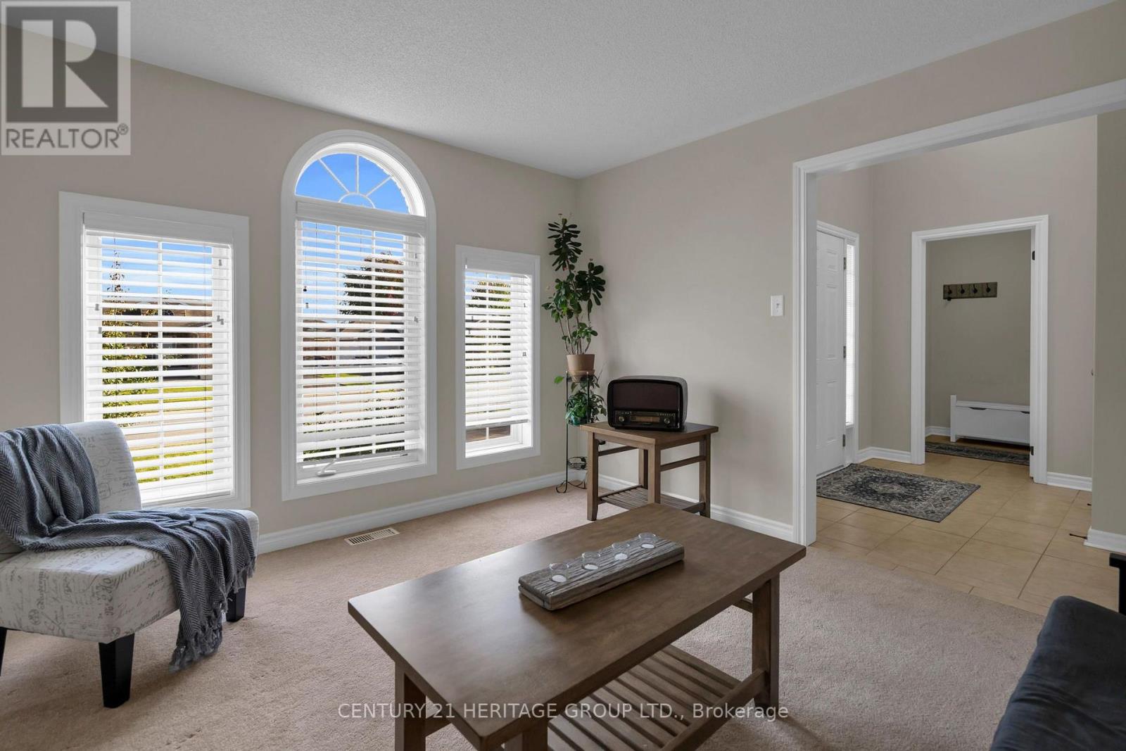 45 WHITFIELD CRESCENT - Image 9
