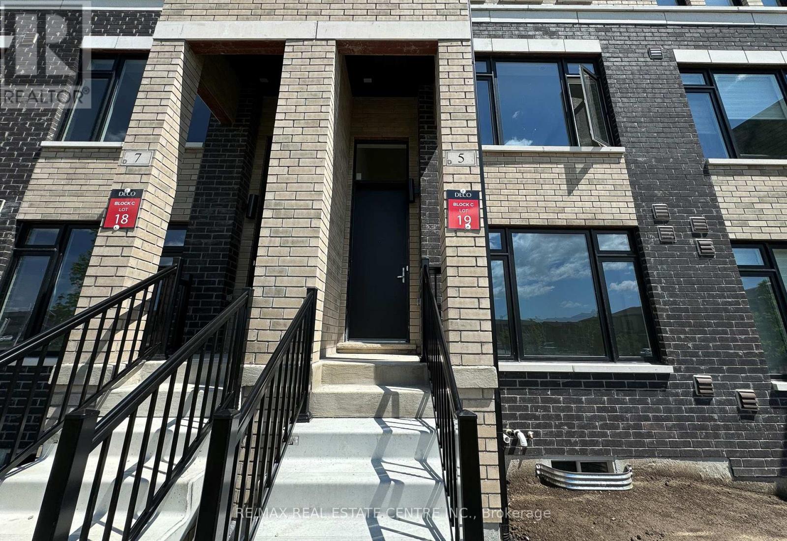 5 CHERRY HILL LANE - 25