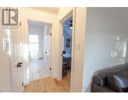 Upper - 97 Albert Street S, Orillia, ON L3V5L1 Photo 6