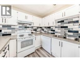 Bedroom - 6909 Ranchero Road Nw, Calgary, AB T3G1J6 Photo 6
