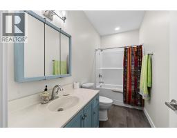 3044 Cedar Drive, Blind Bay, BC V0E2W2 Photo 32