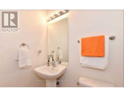 7 Hobart Gardens, Brampton, ON L6Z0J1 Photo 12