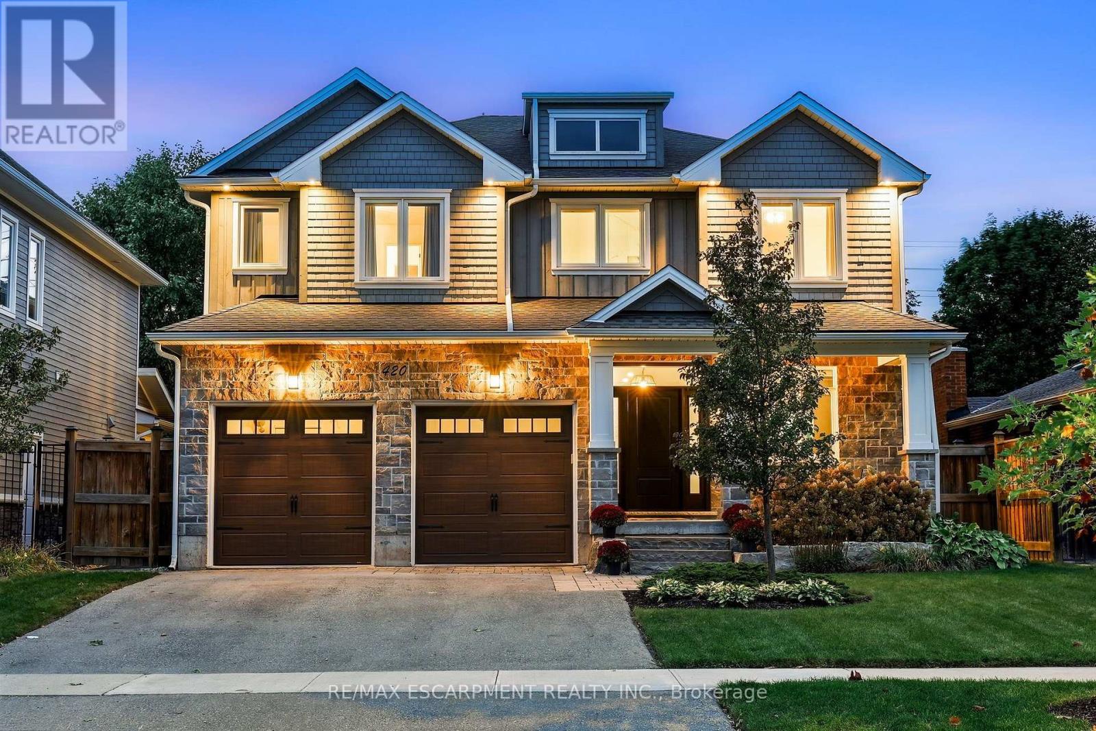 Photo of 420 Oakwood Drive