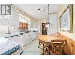 29 Heavitree Drive, Toronto, ON M3L1K5 Photo 12