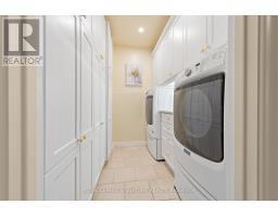 29 Heavitree Drive, Toronto, ON M3L1K5 Photo 18