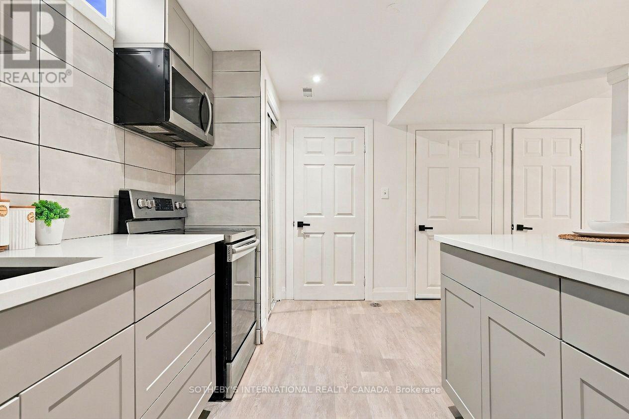 99 SANDMERE AVENUE - 31