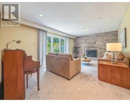 Living room - 1320 Gatehouse Drive, Mississauga, ON L5H1A5 Photo 6
