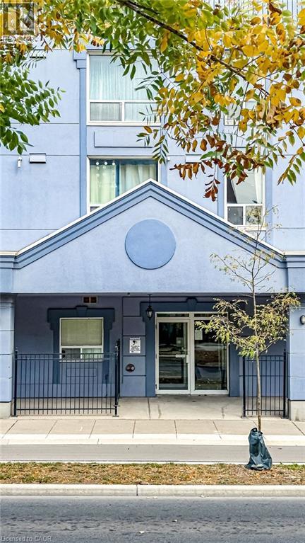 #407 400 YORK Boulevard - Image 3