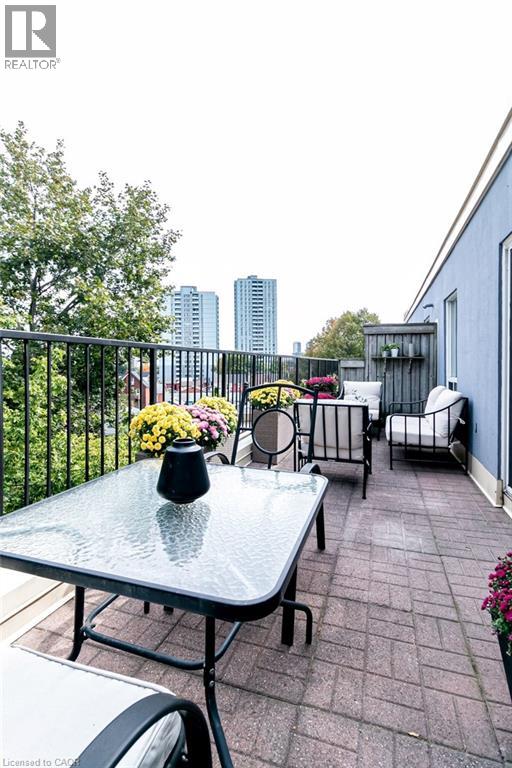 #407 400 YORK Boulevard - Image 40