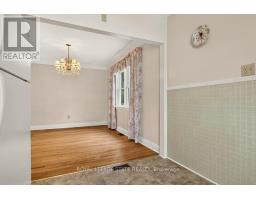 Living room - 64 Tweedsmuir Avenue, Hamilton, ON L9H4H5 Photo 7