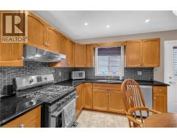 Eat in kitchen - 25 Sudds Lane, Brantford, ON N3T6M5 Photo 9