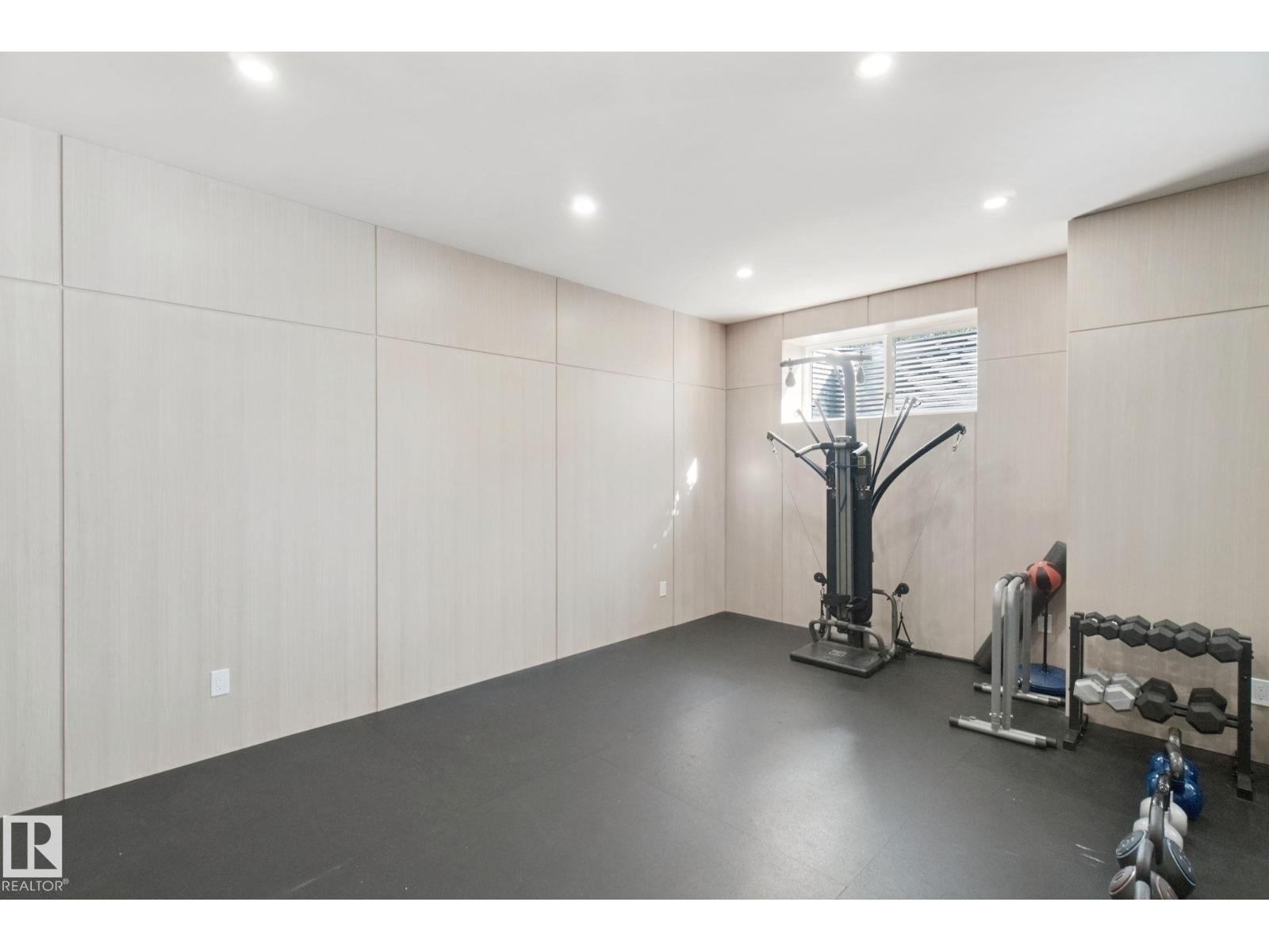 30 52467 Range Road 214 - 52