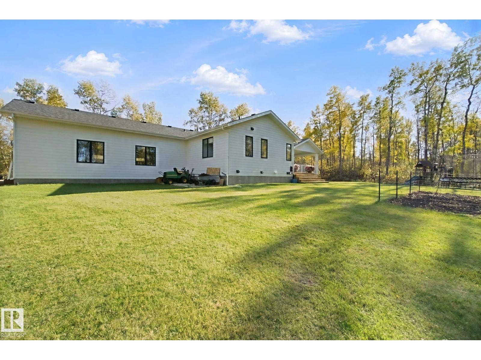 30 52467 Range Road 214 - 69