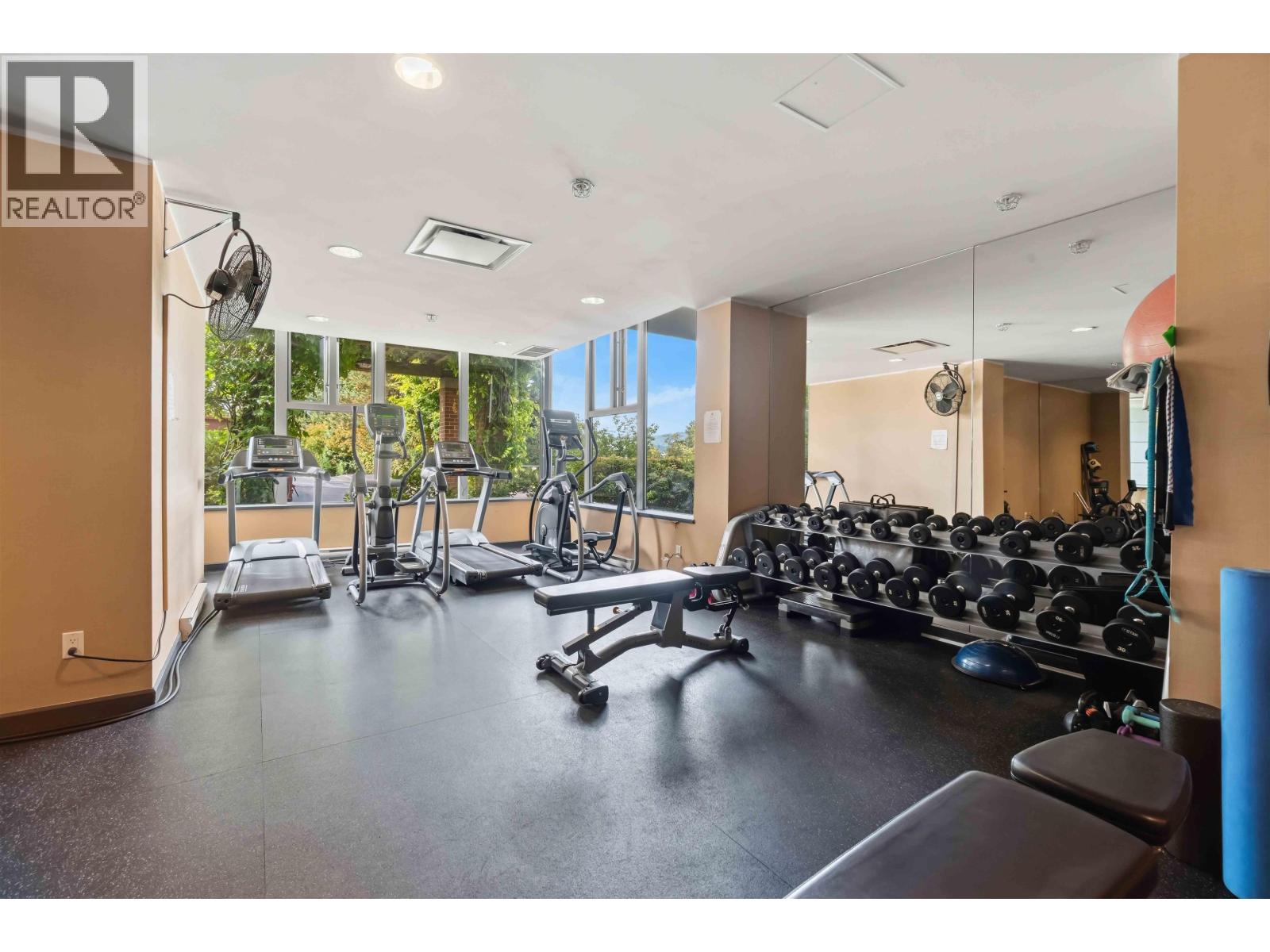 Photo of 1006 295 GUILDFORD WAY 25