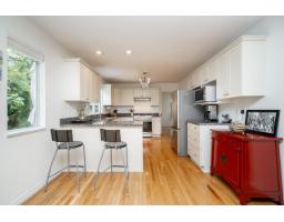 954 160b Street, Surrey, BC V4A9A7 Photo 17
