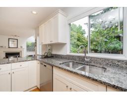 954 160b Street, Surrey, BC V4A9A7 Photo 16