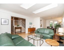 954 160b Street, Surrey, BC V4A9A7 Photo 8