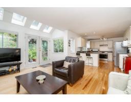 954 160b Street, Surrey, BC V4A9A7 Photo 19