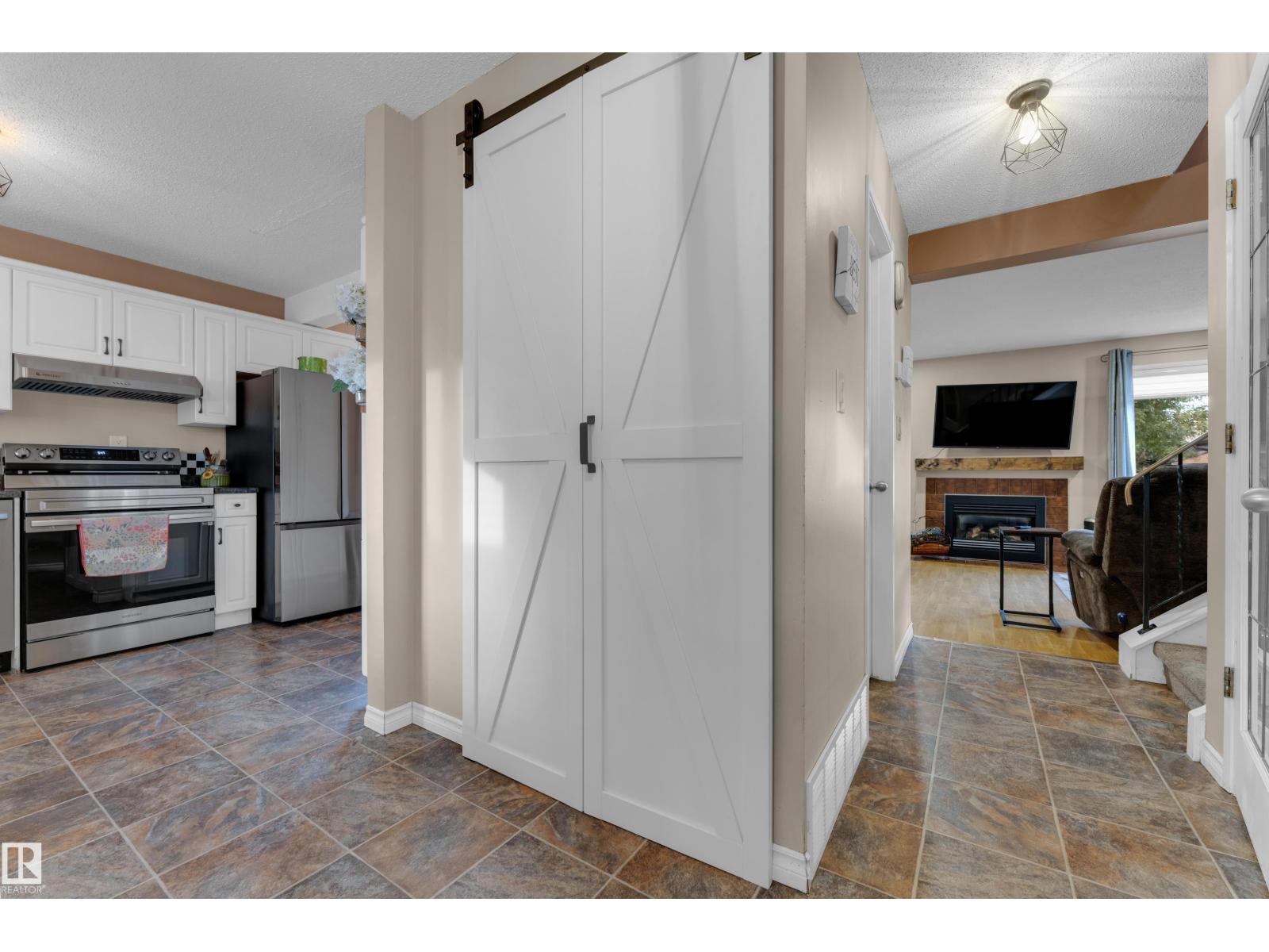 1920 145 AV NW - 6