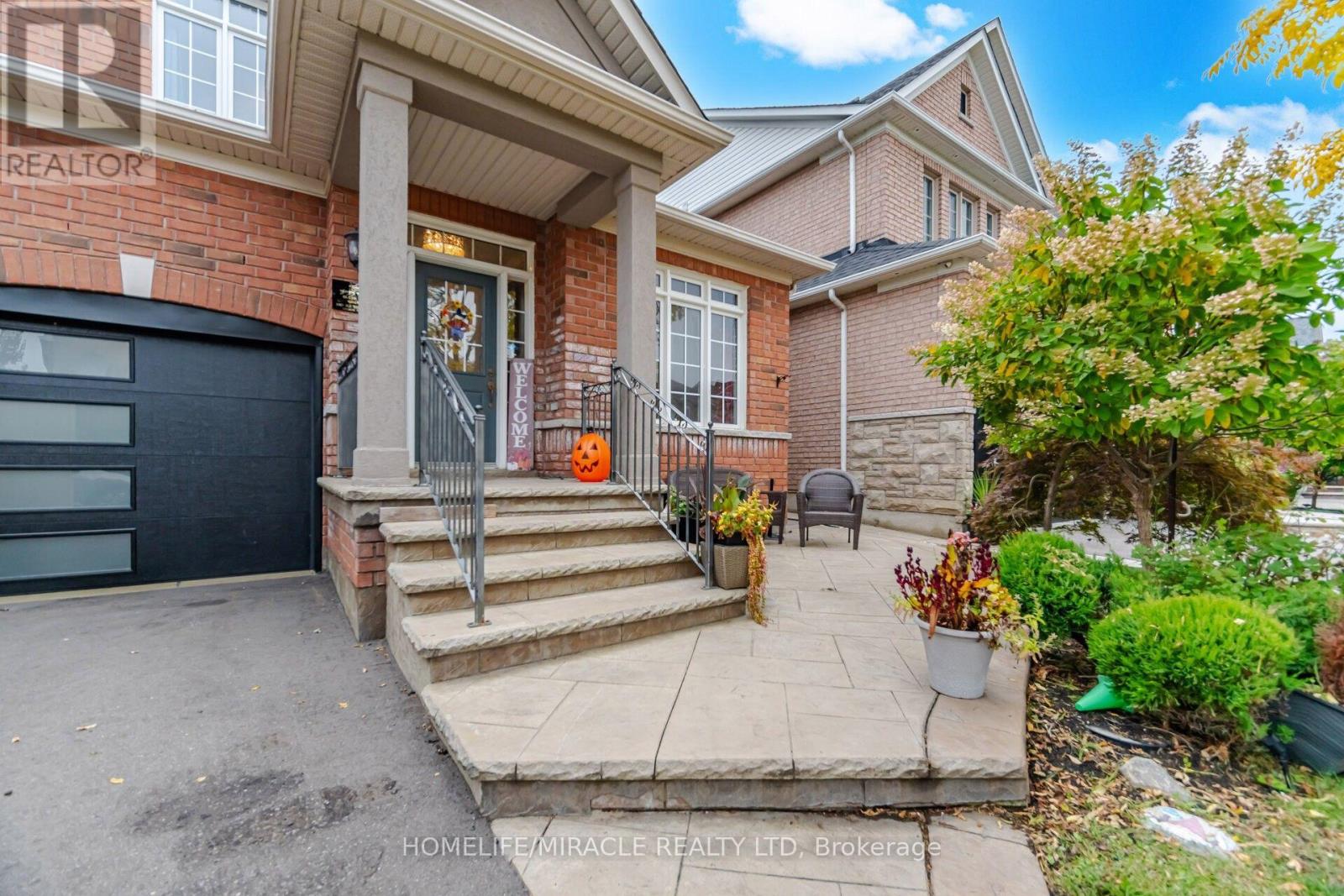 Photo of 5 BILLANCOURT CRESCENT