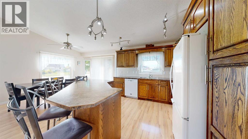 Listing photo – 4212 66 Street, Stettler