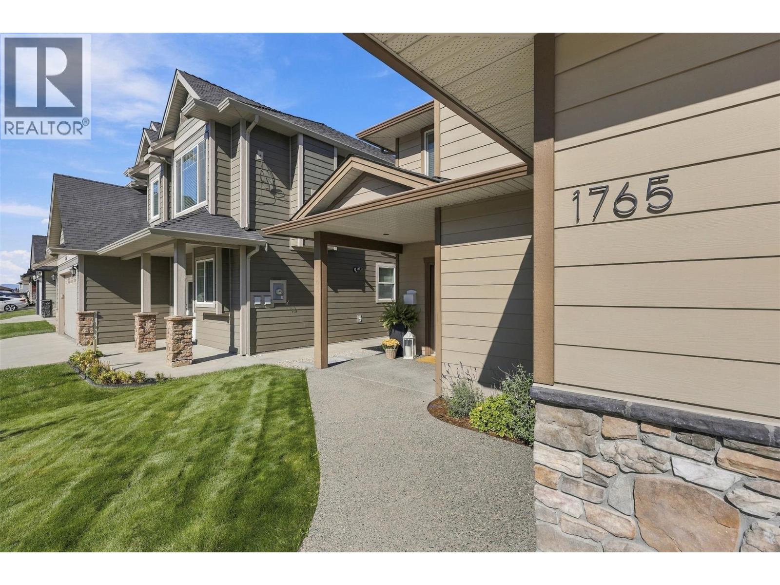 1765 FOXTAIL Drive - 71