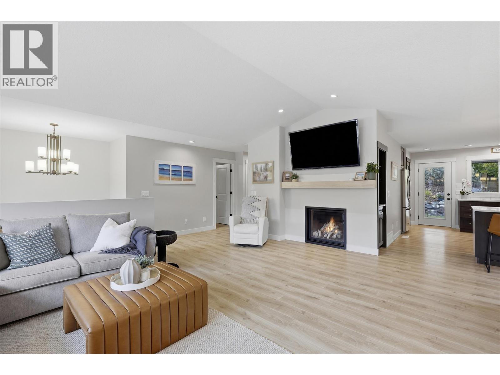 1765 FOXTAIL Drive - 8