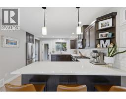 4pc Bathroom - 1765 Foxtail Drive, Kamloops, BC V1S0B1 Photo 15