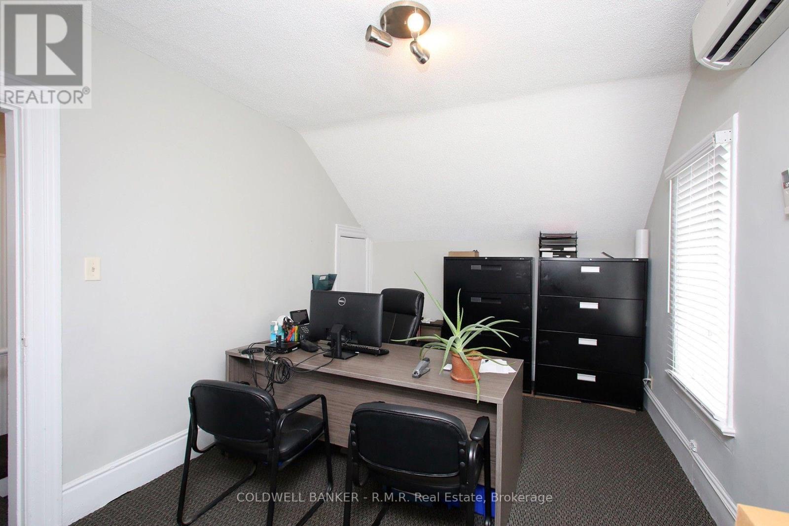 65 Albert Street — photo 19
