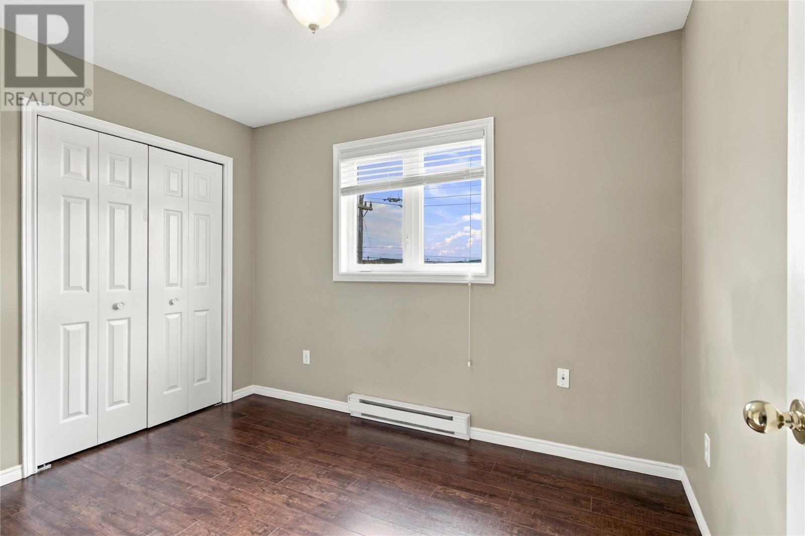 10 Clevedon Crescent - 15