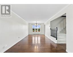 10 Clevedon Crescent thumbnail 3