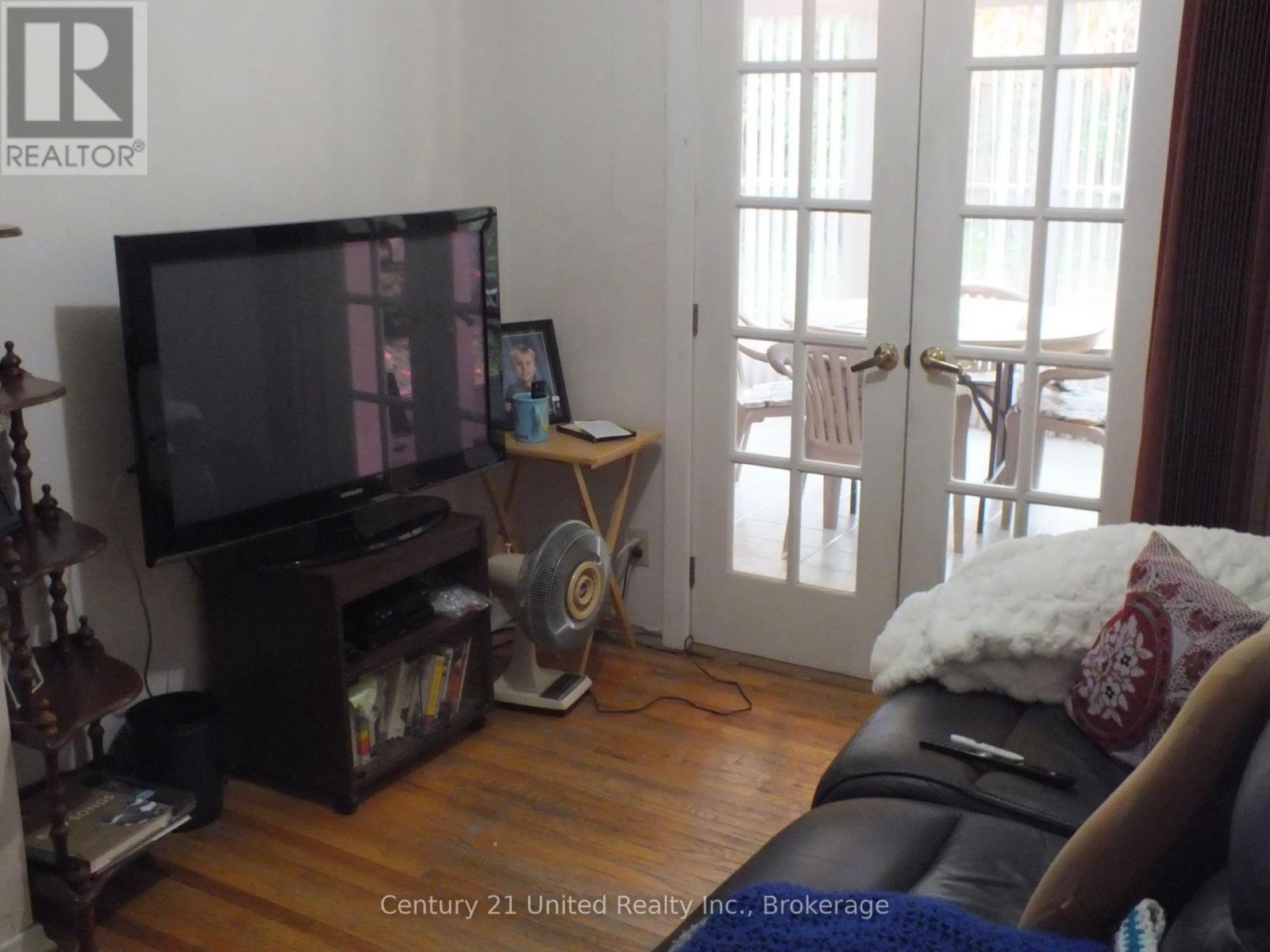 309 LINDAN AVENUE - 11