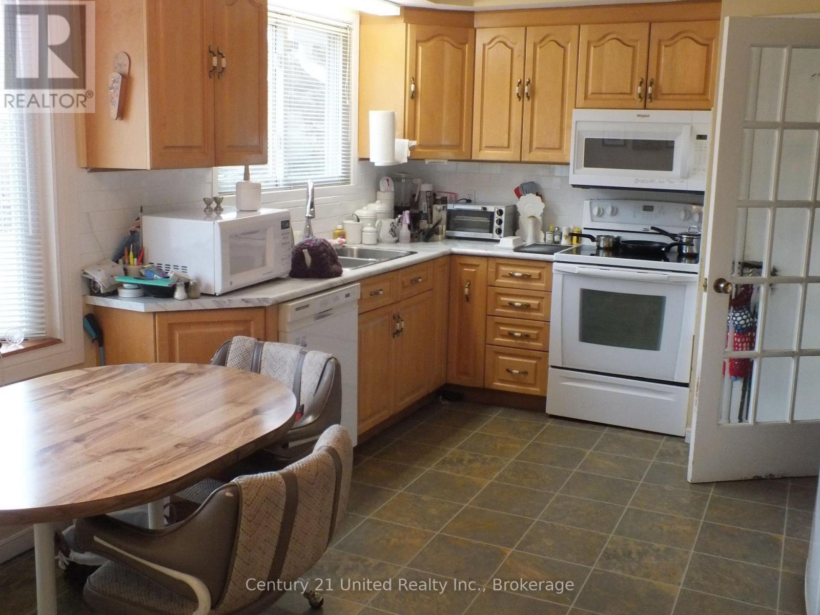 309 LINDAN AVENUE - Image 7