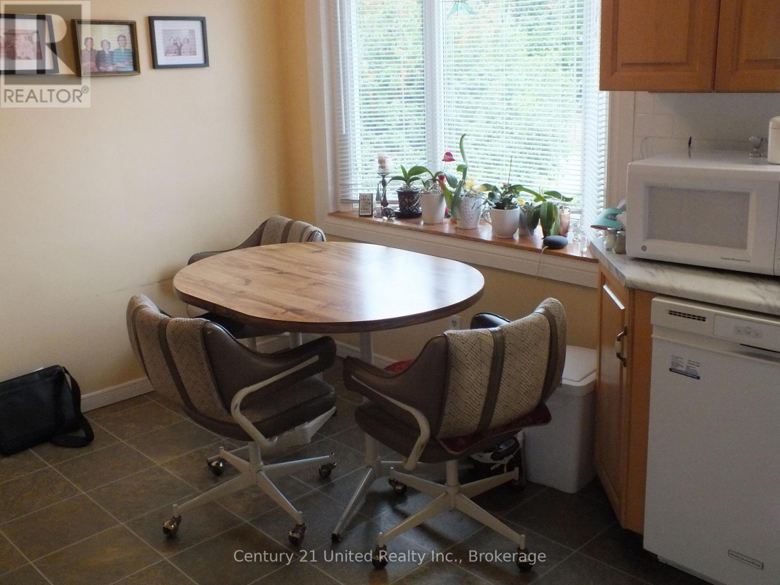 309 LINDAN AVENUE - Image 8