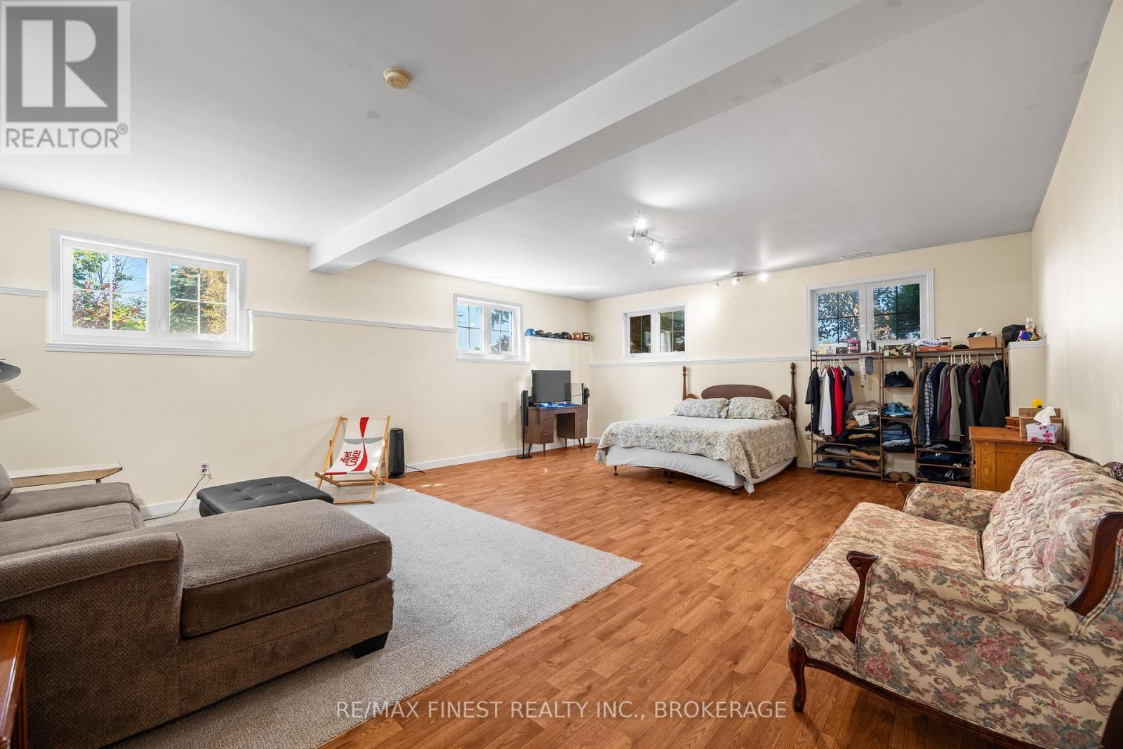 2442 KEELEY ROAD - 28
