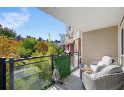 207 2950 King George Boulevard, Surrey, BC V4P0E5 Photo 8