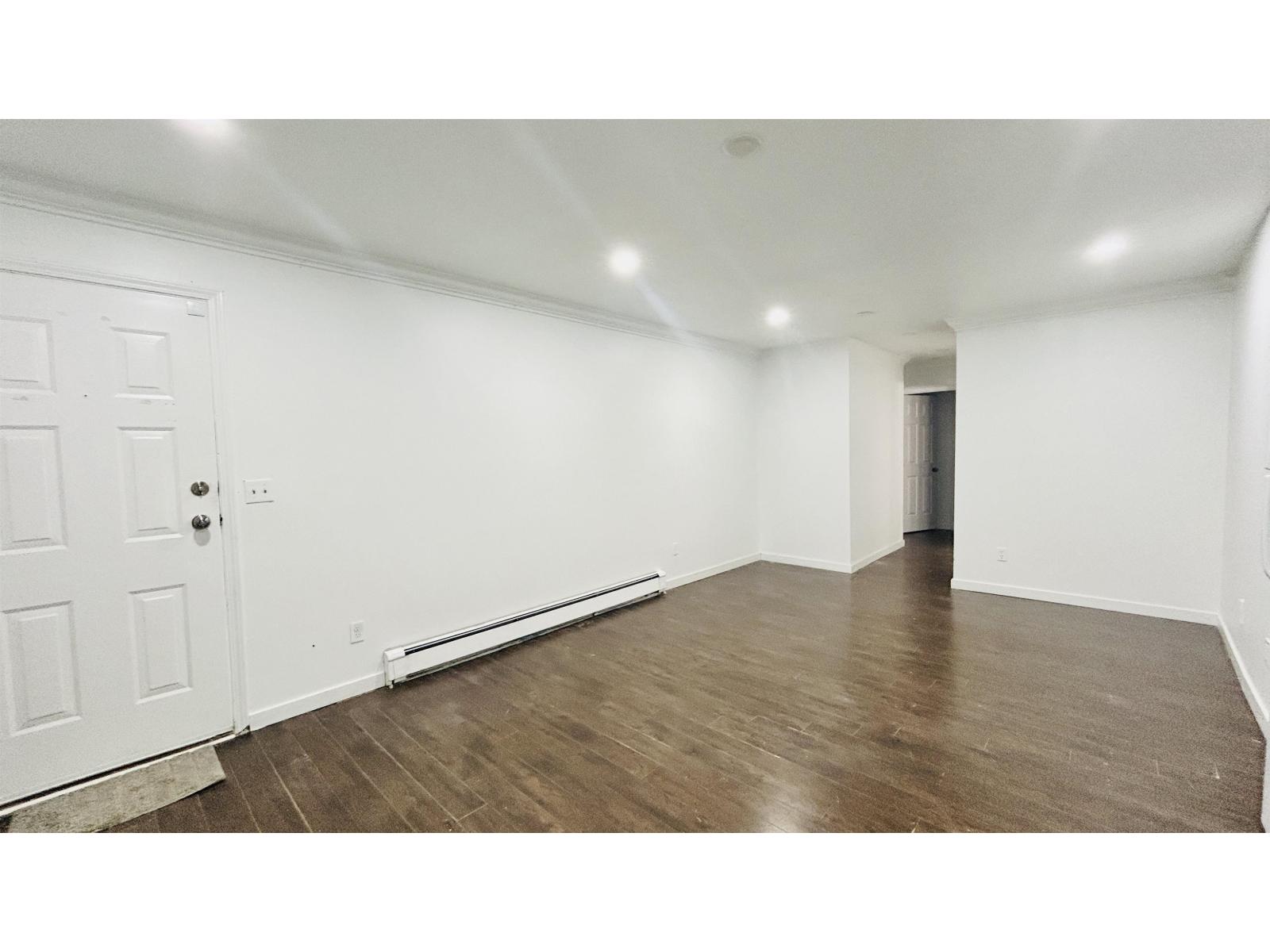 Photo of 14962 96A AVENUE 24