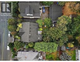 1528 Foul Bay Rd, Victoria, BC V8R4Z9 Photo 24