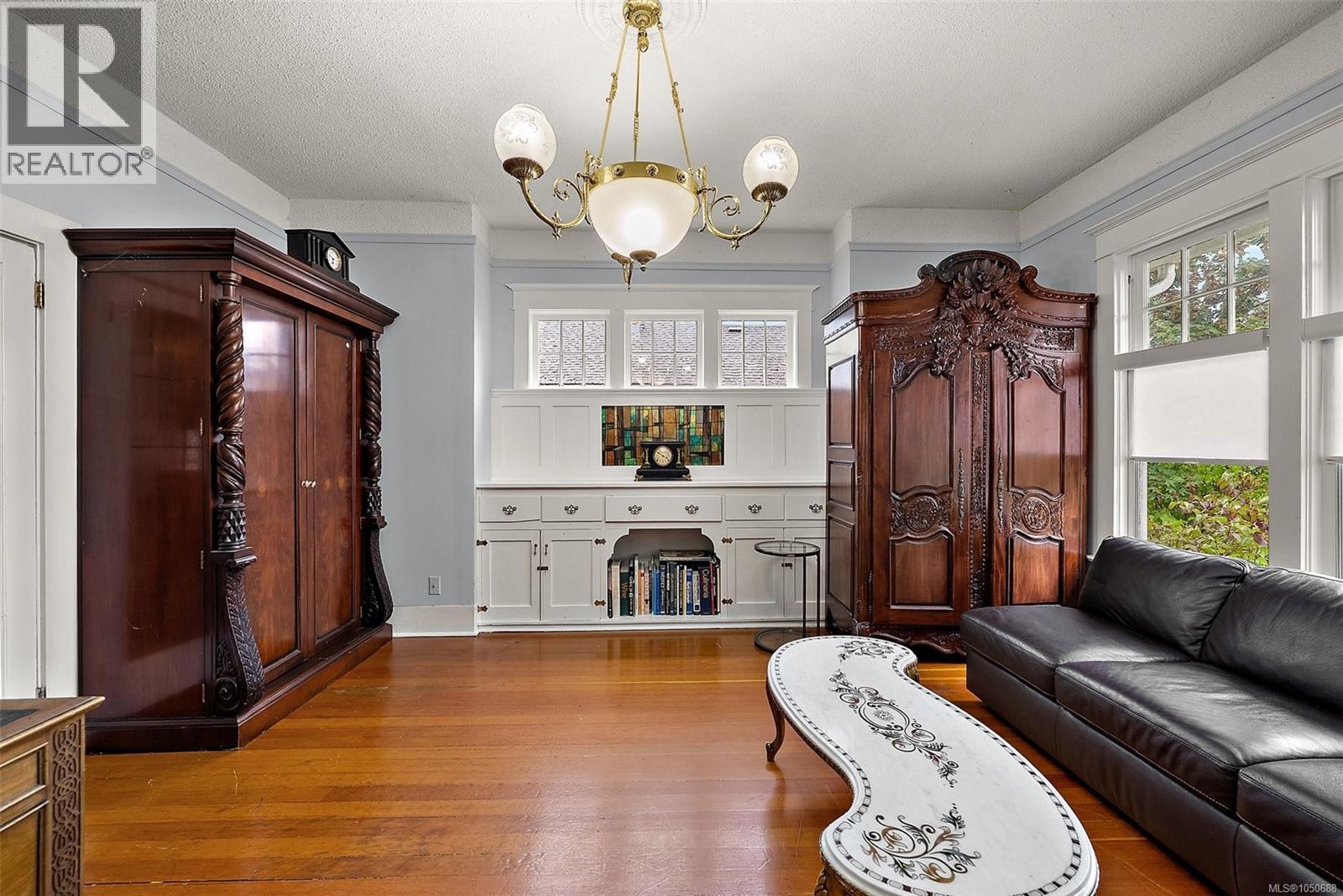 1528 Foul Bay Rd - 5