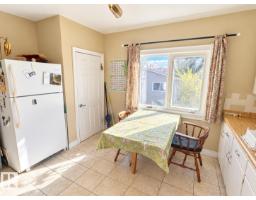 Recreation room - 8907 83 Av Nw, Edmonton, AB T6C1B4 Photo 9