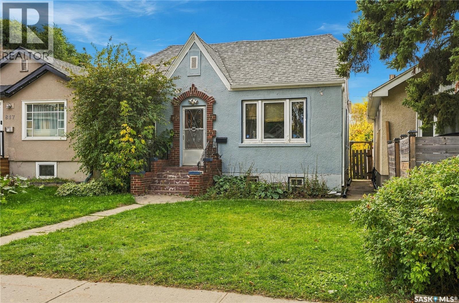 821 College AVENUE, Regina
